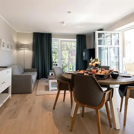 Lindenhof- Silbermoewe