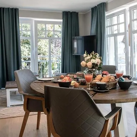 Lindenhof- Silbermoewe