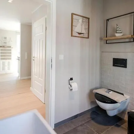 Lindenhof- Silbermoewe דירה וגנרוגה