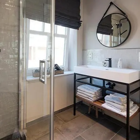 Lindenhof- Silbermoewe דירה *